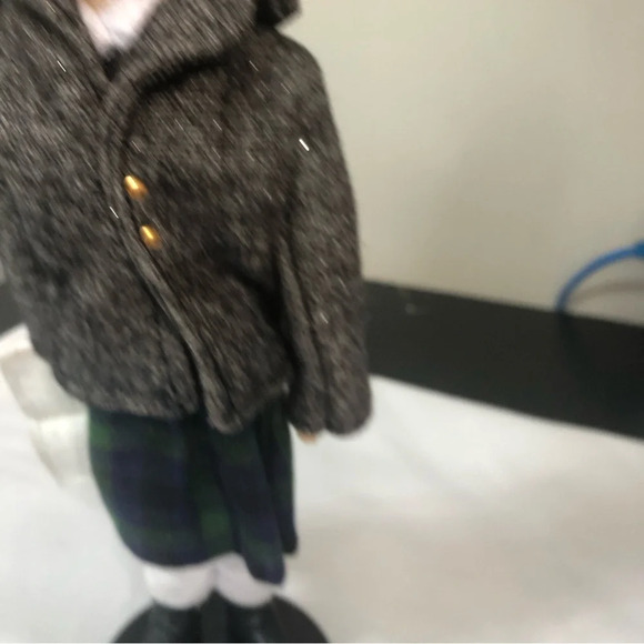 5/$25 
Vintage Caroler Christmas Hand Sewn  Clothing Holds Book Plastic Body10” - Picture 10 of 10